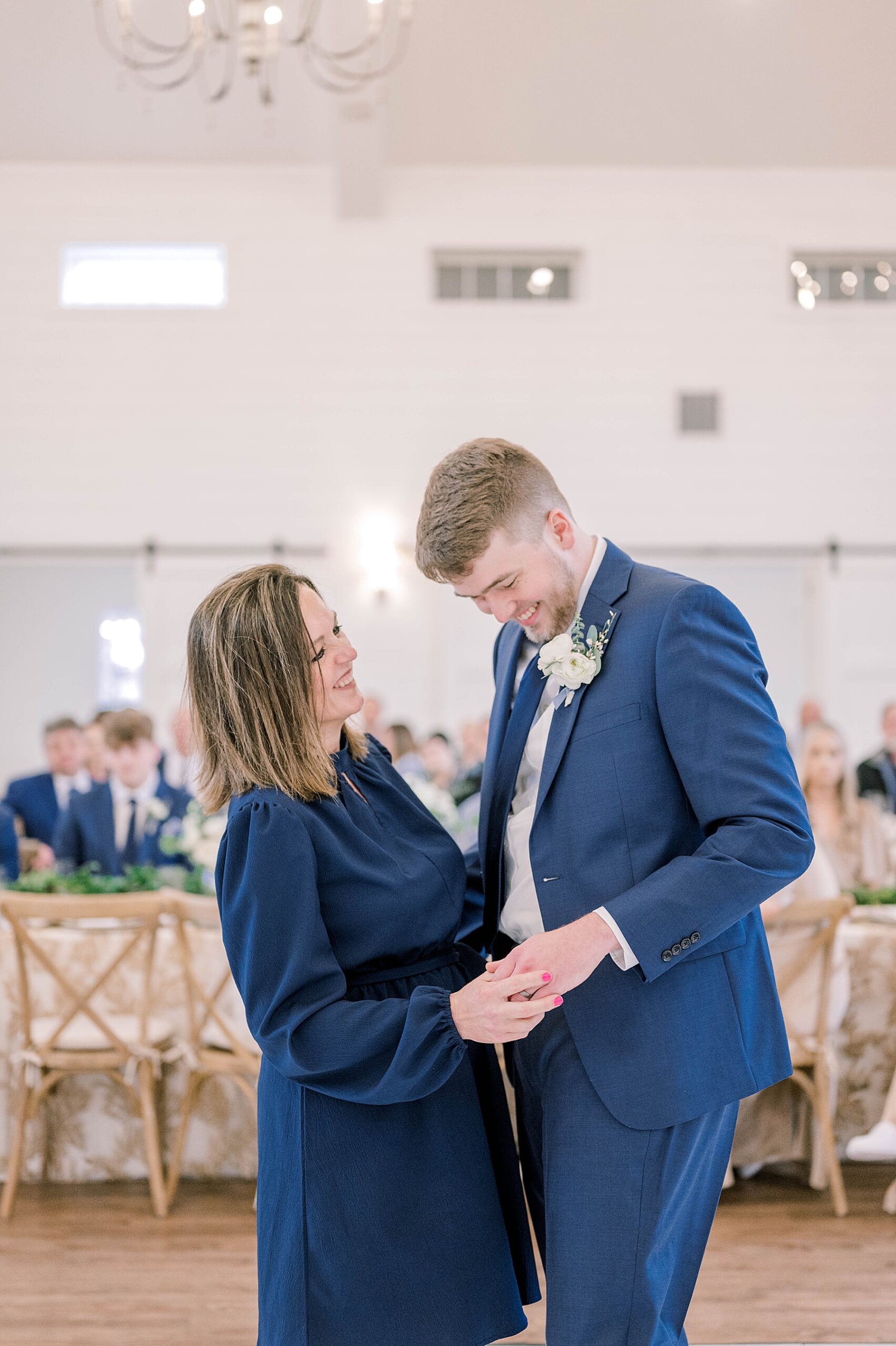 Groom and mother first dance
