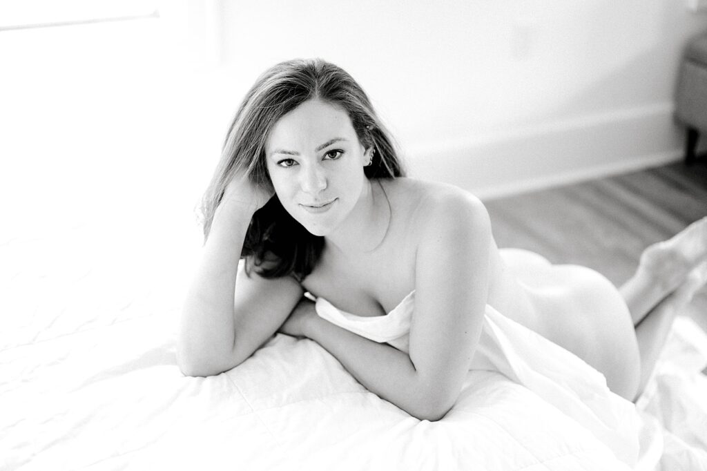 Little Rock Boudoir Photography
Laying on bed